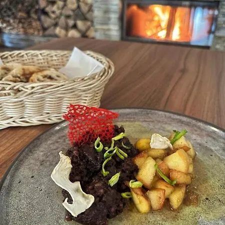 Restaurace A Lutena *