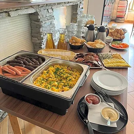 Restaurace A Lutena Estalagem *