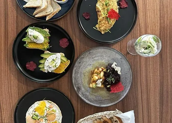 Restaurace A Lutena 여관 Dolni Lutyne