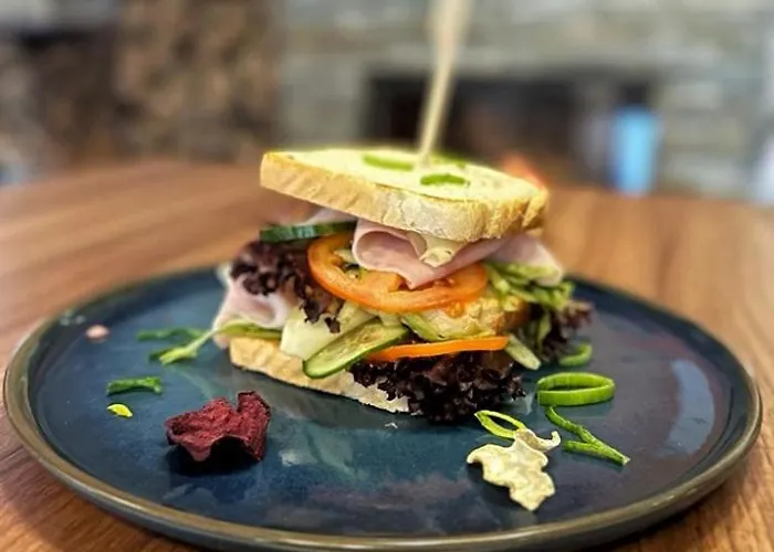 여관 Restaurace A Lutena